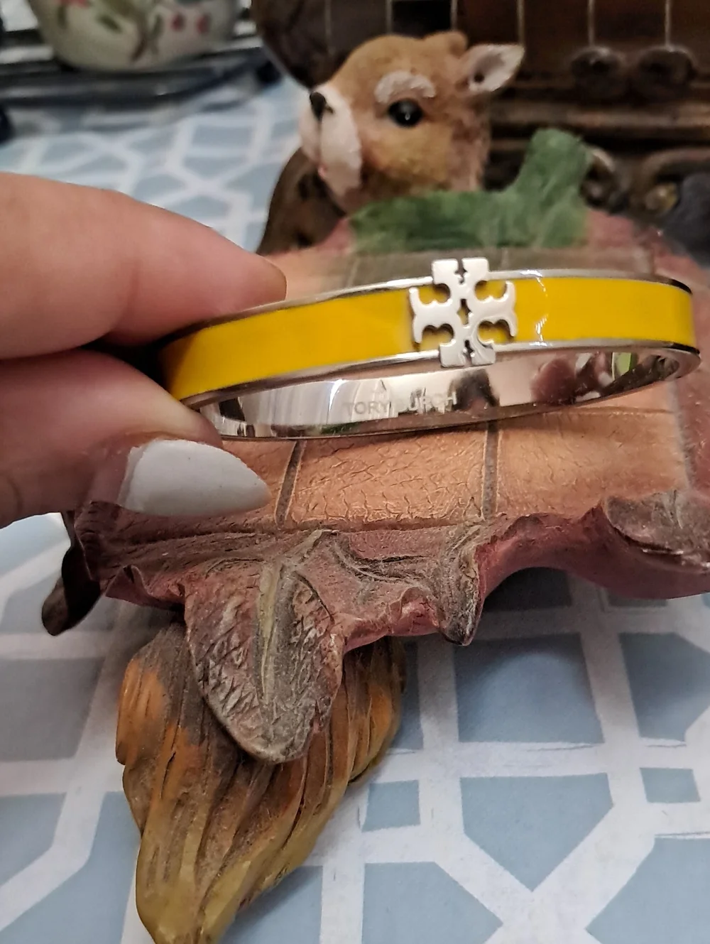 Fashion Jewelry sleek yellow